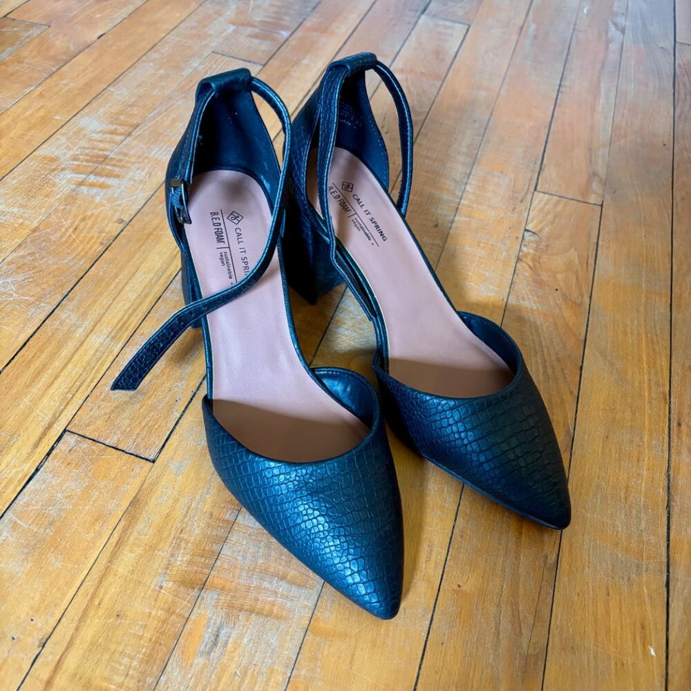 Call it Spring black strap heels - Picture 1 of 3